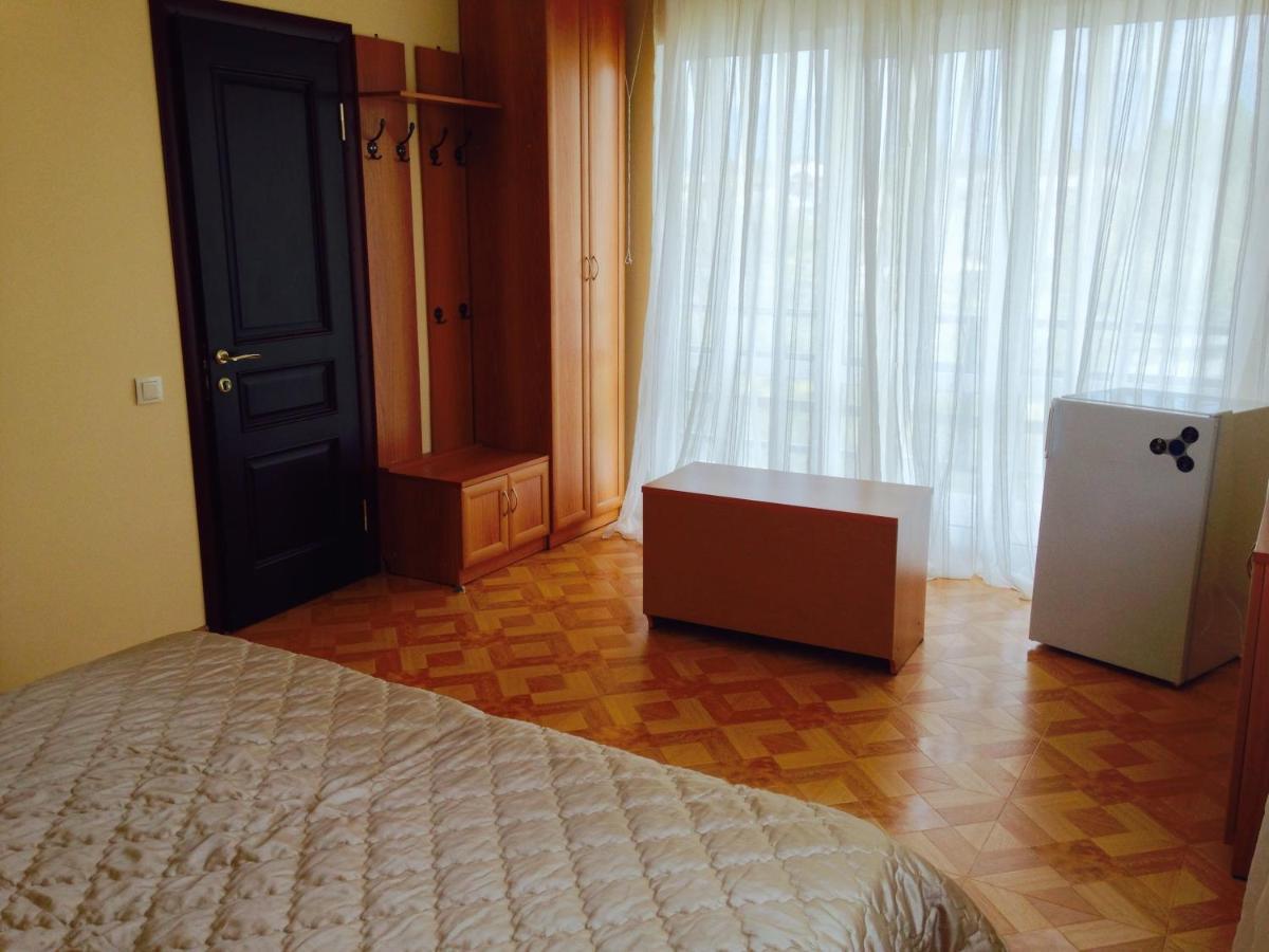 Rozalin Guest House Gudauta Camera foto