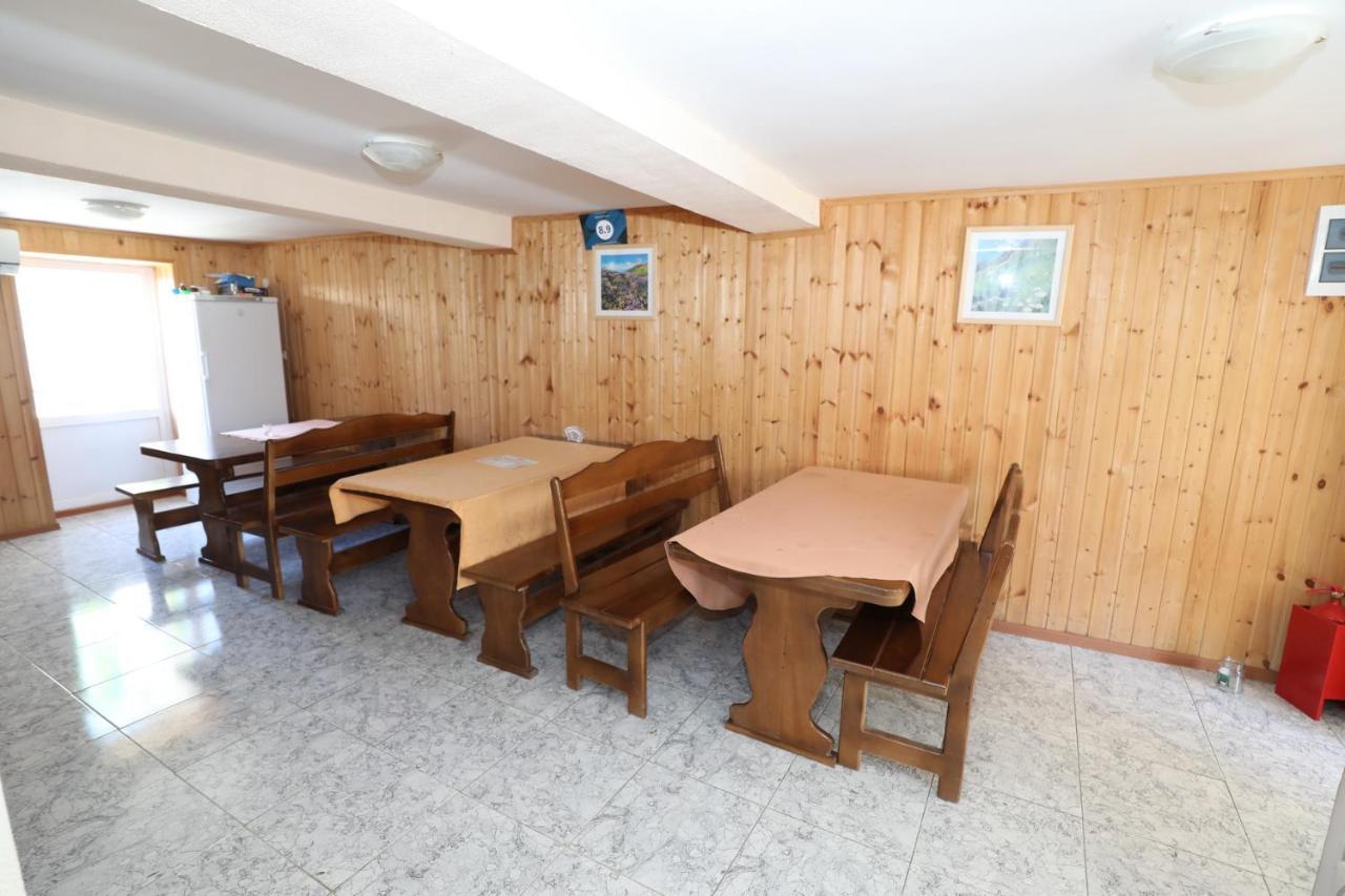 Rozalin Guest House Gudauta Esterno foto